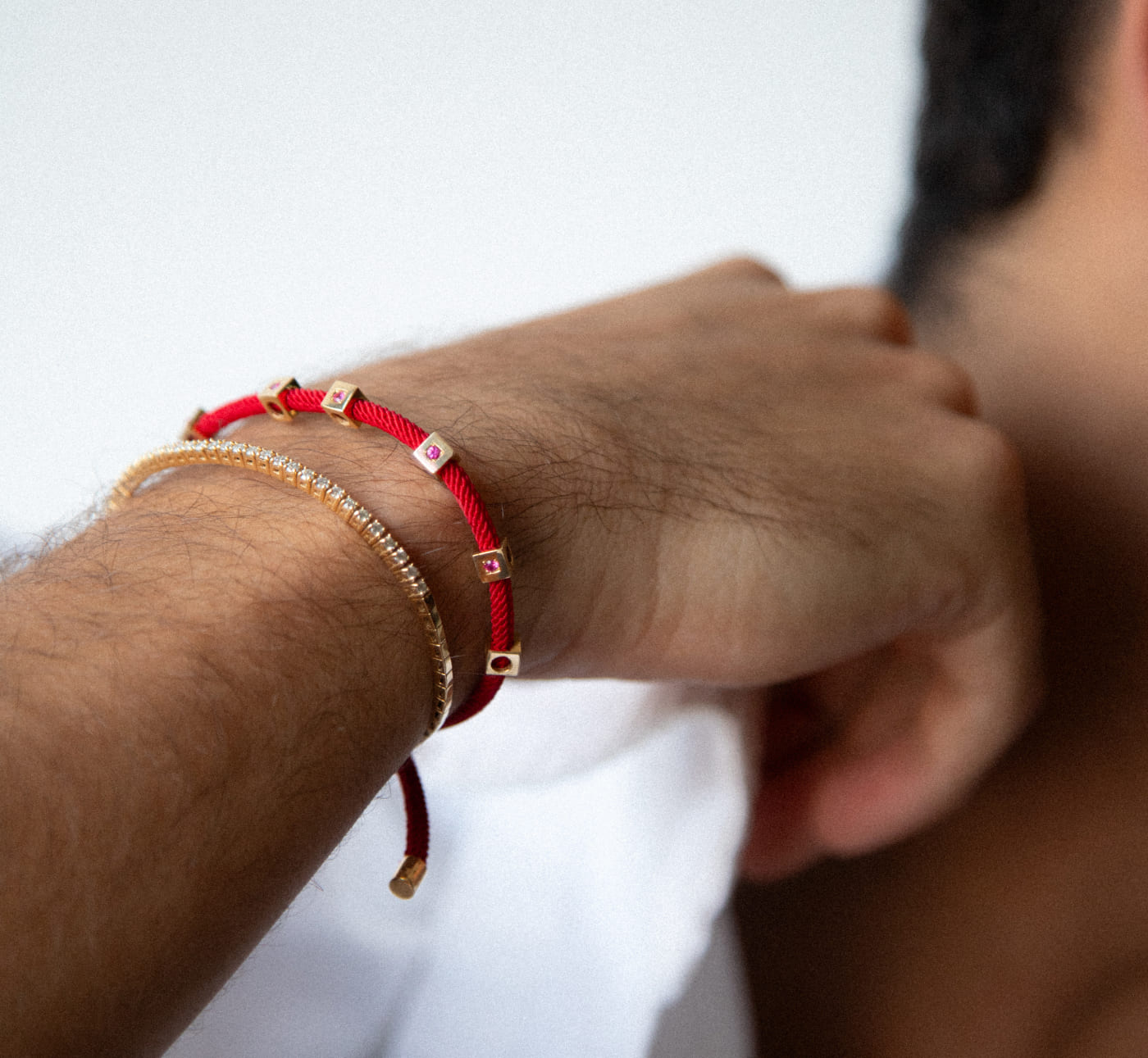 Colar amuleto esmeralda - Vista