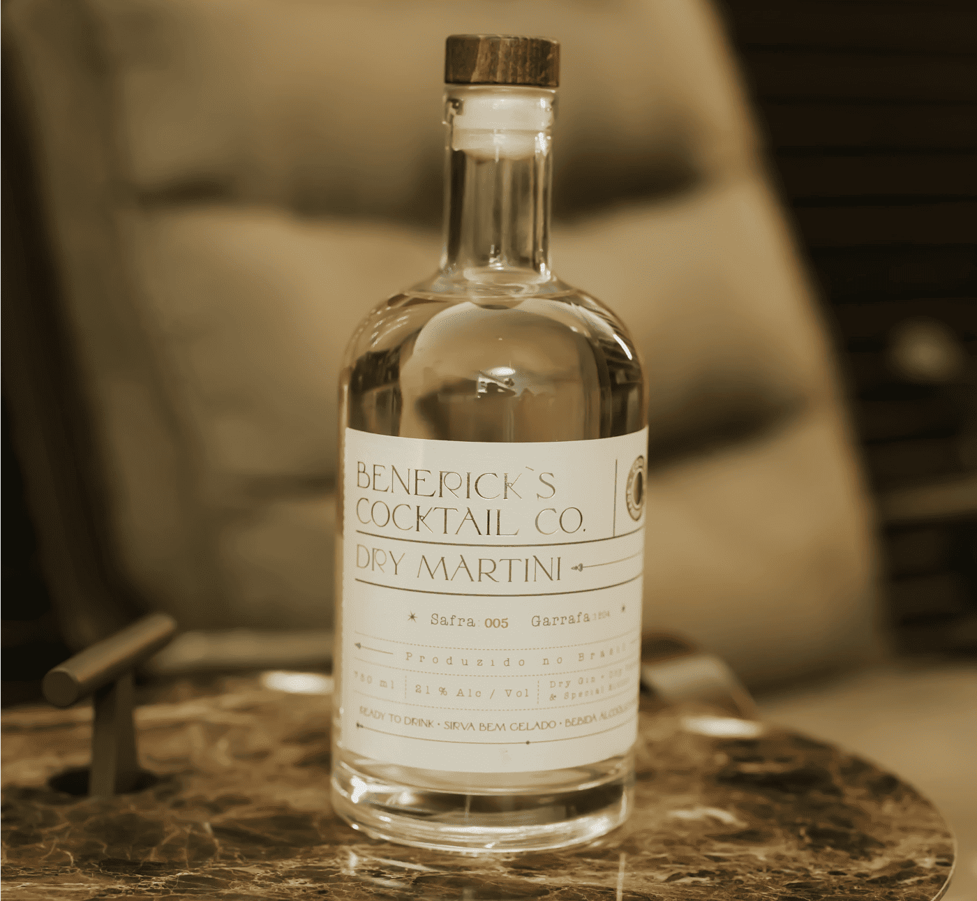 Colar amuleto esmeralda - Vista