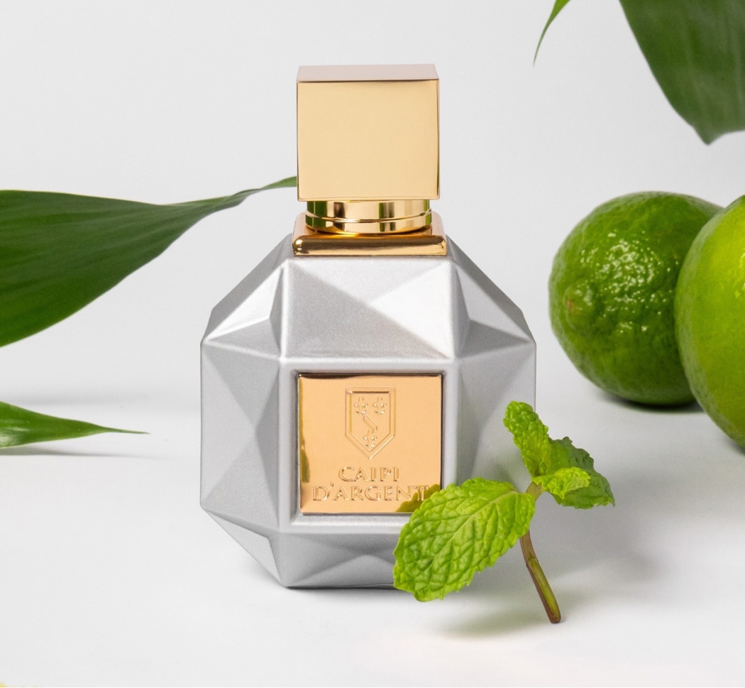 Colar amuleto esmeralda - Vista